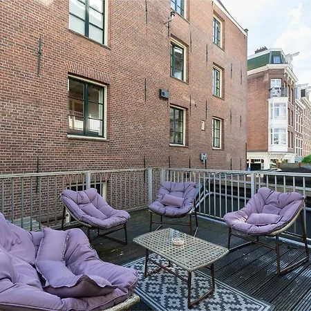 Canal View With Private Balcony